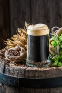 What Is a Stout? A Complete Guide To Dark And Creamy Beer